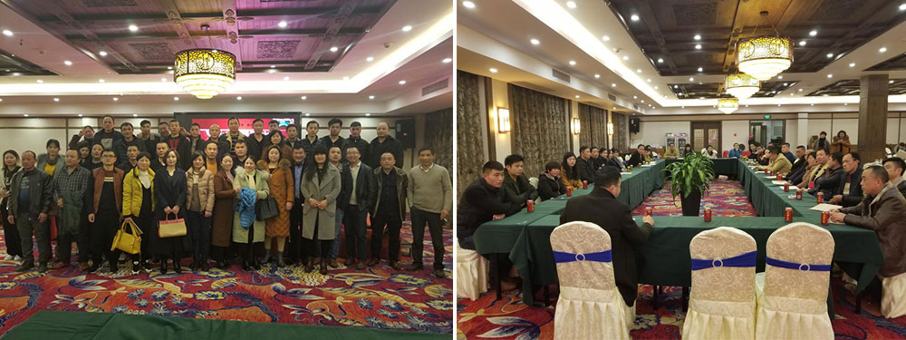 三个黑人玩一个女4P文