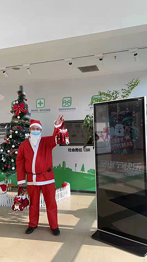 三个黑人玩一个女4P文