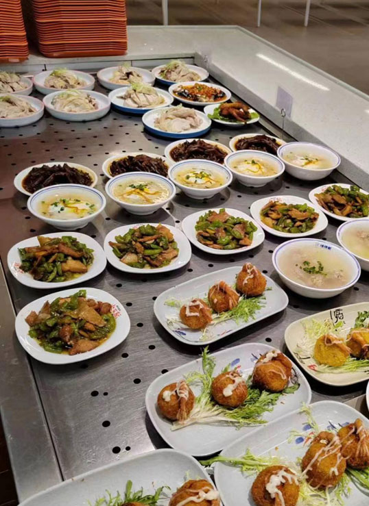 三个黑人玩一个女4P文